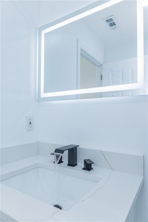 3013 Catalina Drive Decatur, GA 30032 - Photo 20 of 48 a bathroom with a bathtub