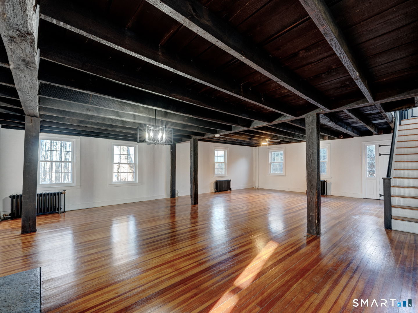 668 Middle Turnpike Mansfield, CT 06268 - Photo 2 of 37