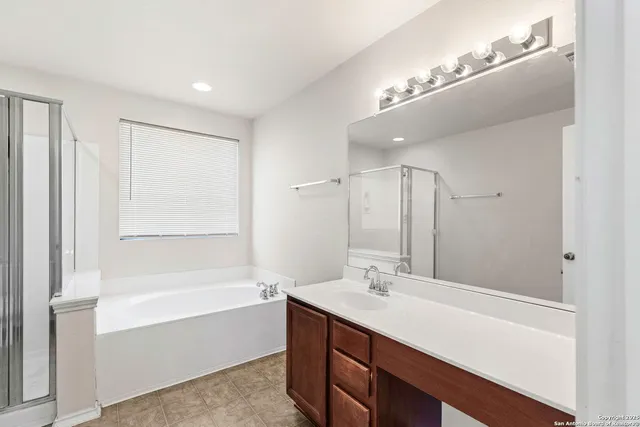 $230,000 | 10132 Villa Del Lago, San Antonio, TX 78245