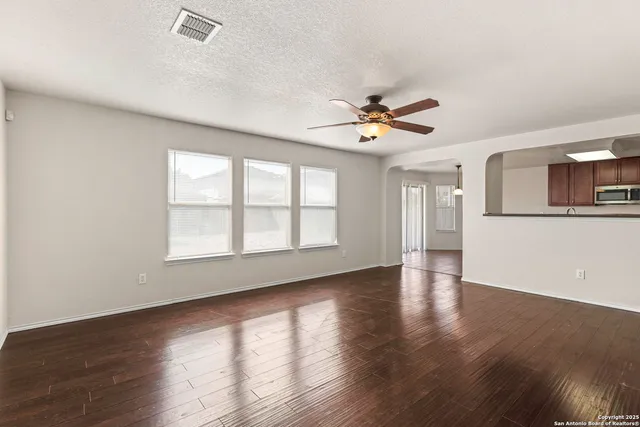 $230,000 | 10132 Villa Del Lago, San Antonio, TX 78245