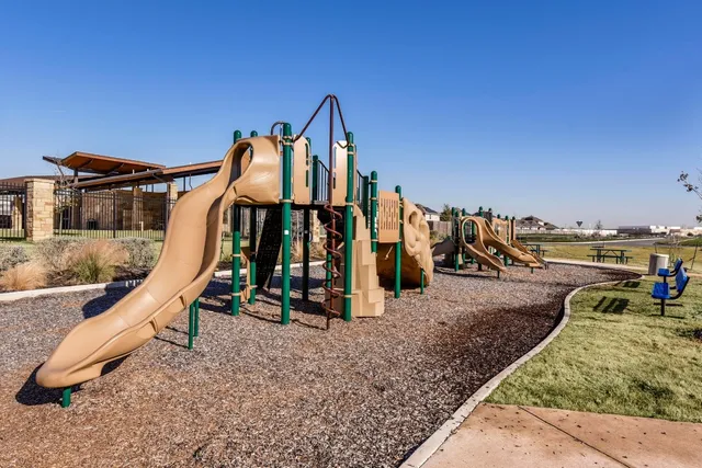 $385,000 | 3905 Alpine Autumn Drive, Austin, TX 78744