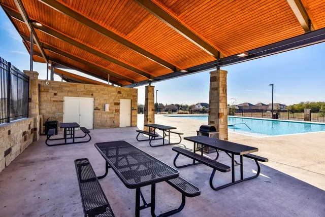 $385,000 | 3905 Alpine Autumn Drive, Austin, TX 78744