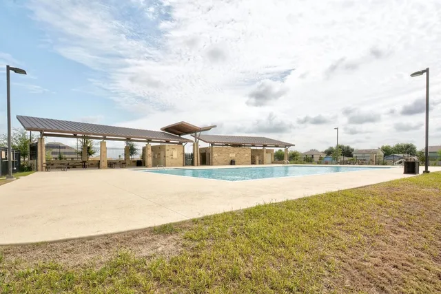 $385,000 | 3905 Alpine Autumn Drive, Austin, TX 78744