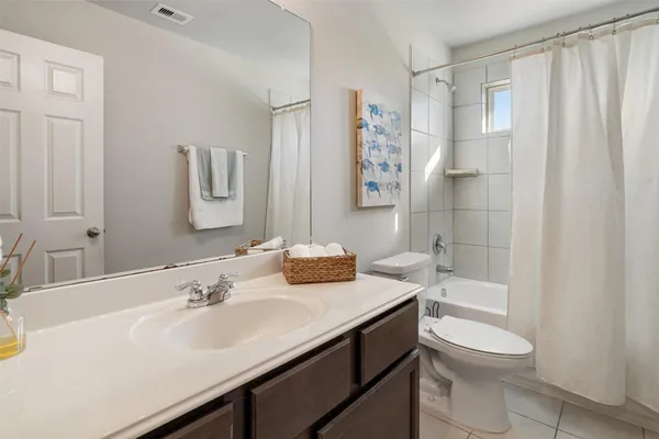 $230,000 | 523 North 1st Street, La Porte, TX 77571