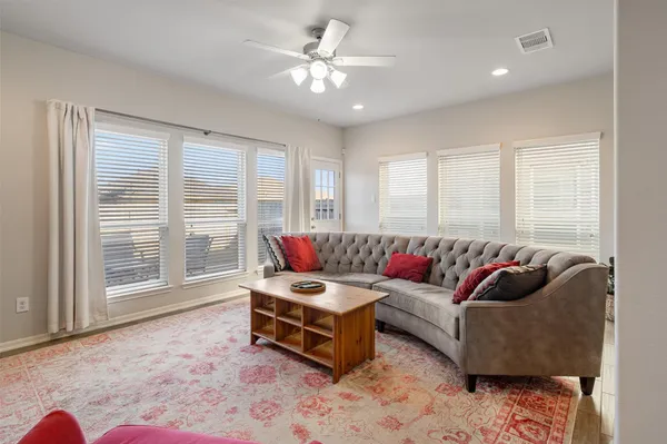 $230,000 | 523 North 1st Street, La Porte, TX 77571