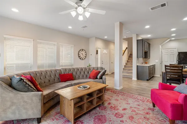 $230,000 | 523 North 1st Street, La Porte, TX 77571