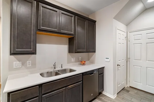 $230,000 | 523 North 1st Street, La Porte, TX 77571