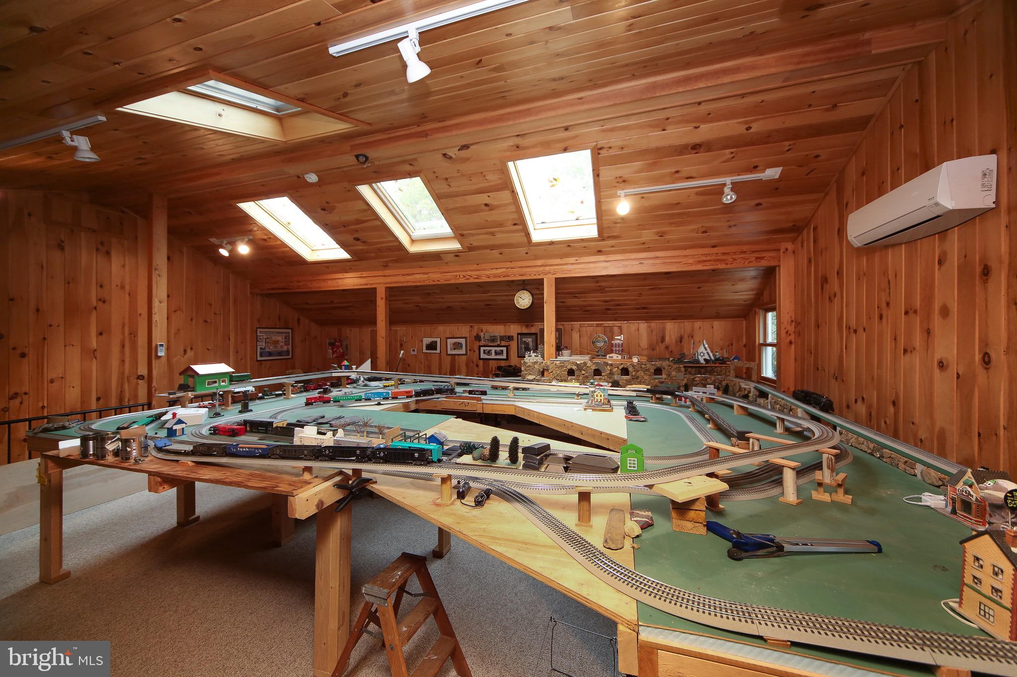 1069 Pebble Hill Road Furlong, PA 18925 - Photo 17 of 25