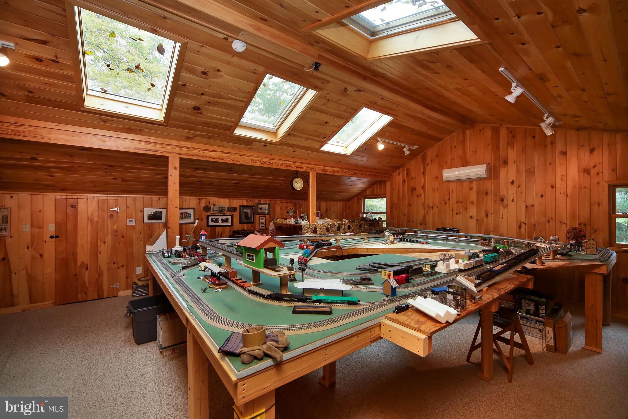 1069 Pebble Hill Road Furlong, PA 18925 - Photo 18 of 25