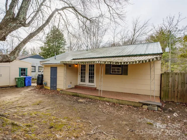 $345,000 | 184 London Road, Asheville, NC 28803