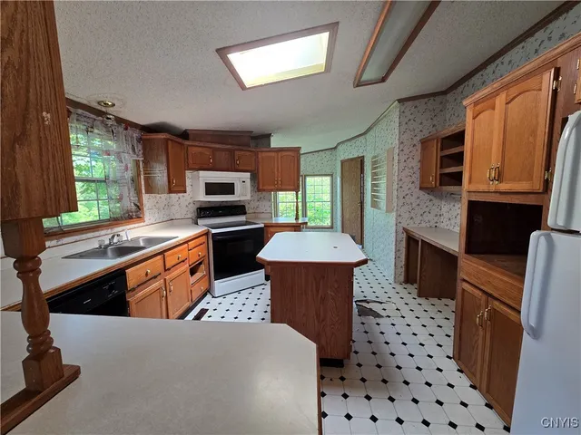 $150,000 | 4228 East Lake Road, Madison, NY 13346