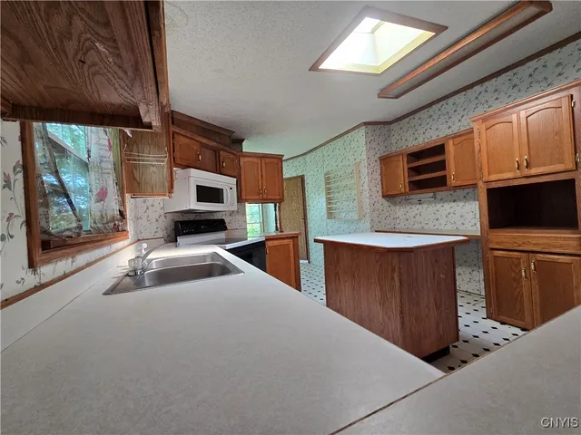 $150,000 | 4228 East Lake Road, Madison, NY 13346