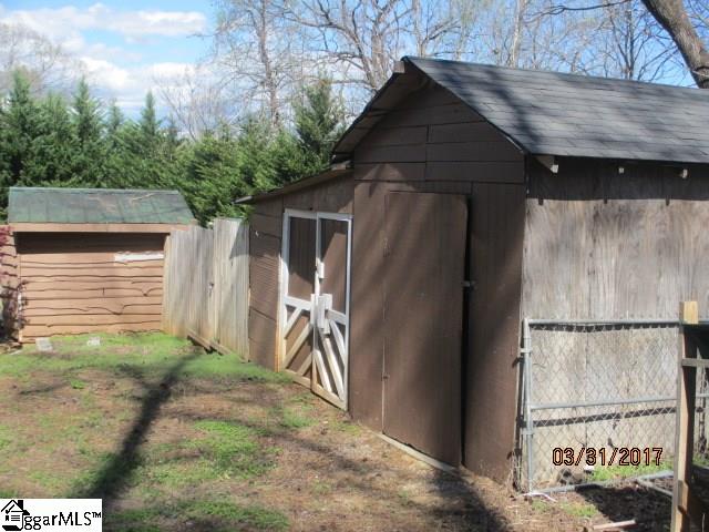 175 Motlow Creek Road Campobello, SC 29322 - Photo 12 of 36