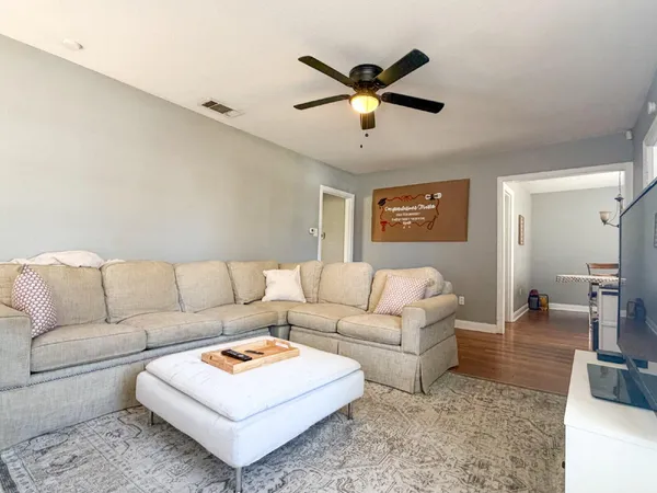 $1,299 | 2705 30th Street, Lubbock, TX 79410