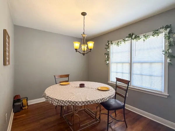 $1,299 | 2705 30th Street, Lubbock, TX 79410