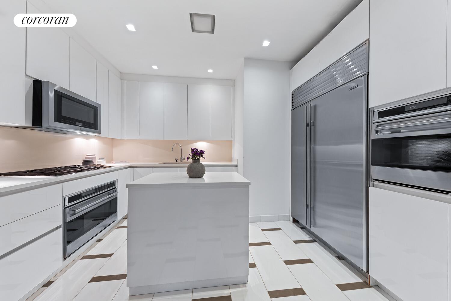 170 East End Avenue, Unit M2 Manhattan, NY 10128 - Photo 5 of 17