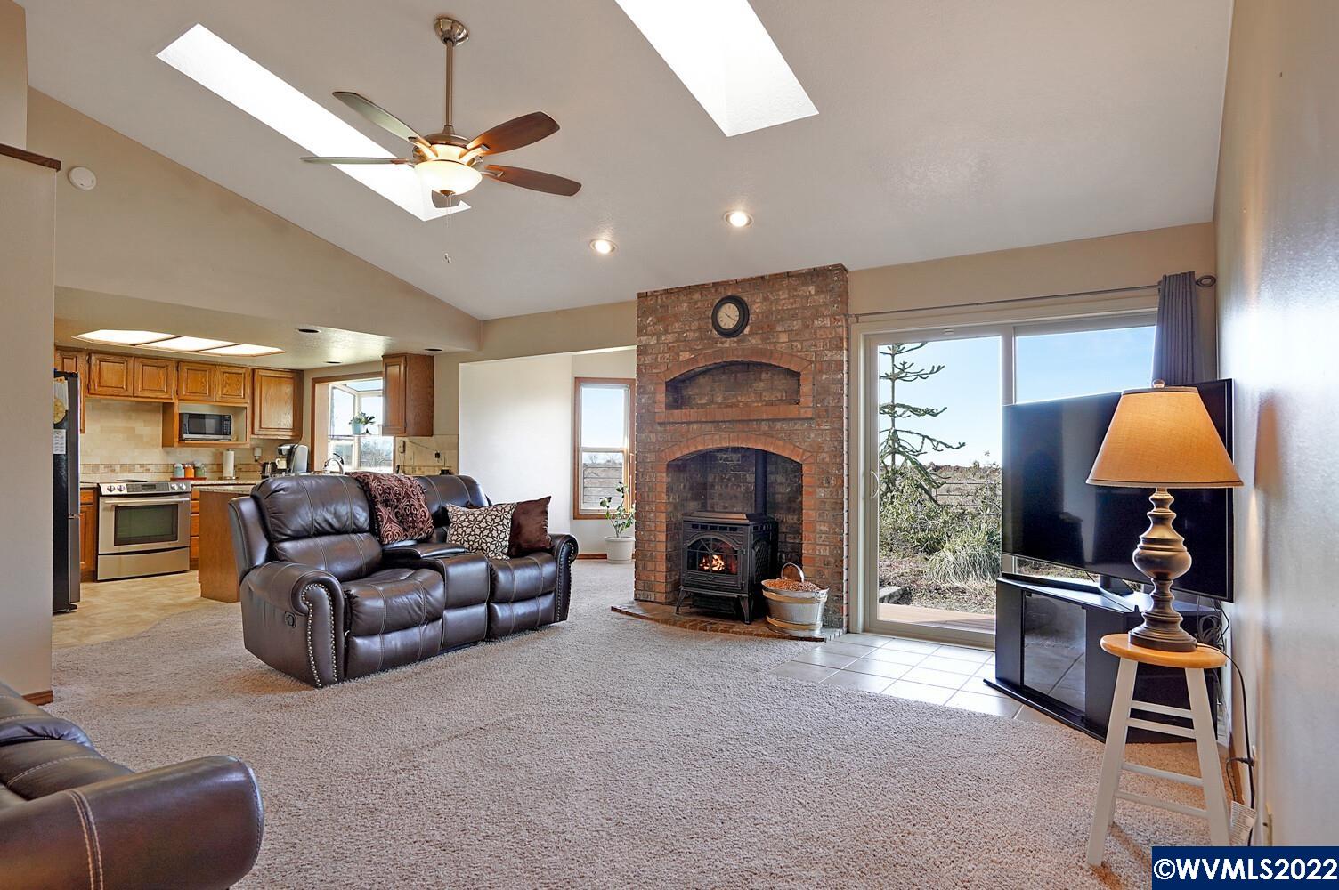 44400 West McCully Mountain Road Lyons, OR 97358 - Photo 15 of 42 Gallery Image 15