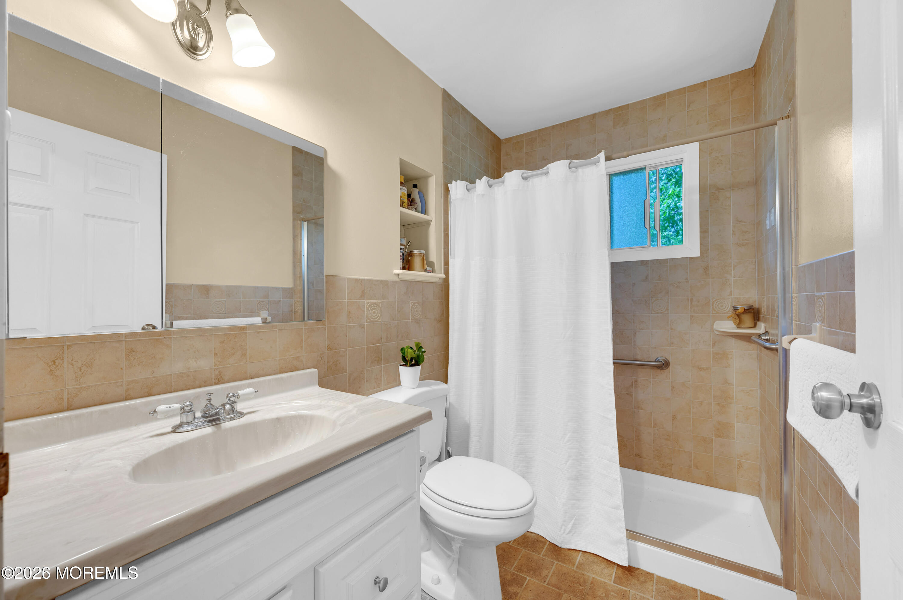 4 Indiana Way, Unit B Whiting, NJ 08759 - Photo 17 of 25 Bath 1