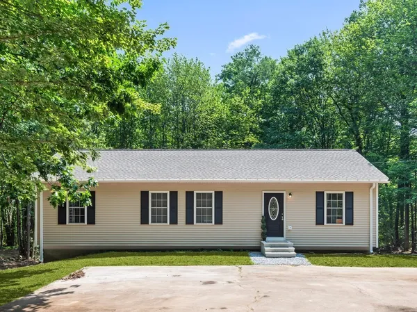 $518,000 | 87 Murray Road, Ashburnham, MA 01430