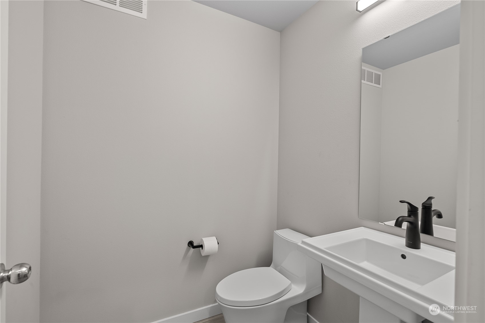 2005 Mayes Road Southeast Lacey, WA 98503 - Photo 6 of 16 Gallery Image 6