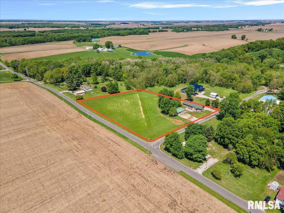 9045 Owl Road Sherman, IL 62684 - Photo 30 of 41 Gallery Image 30