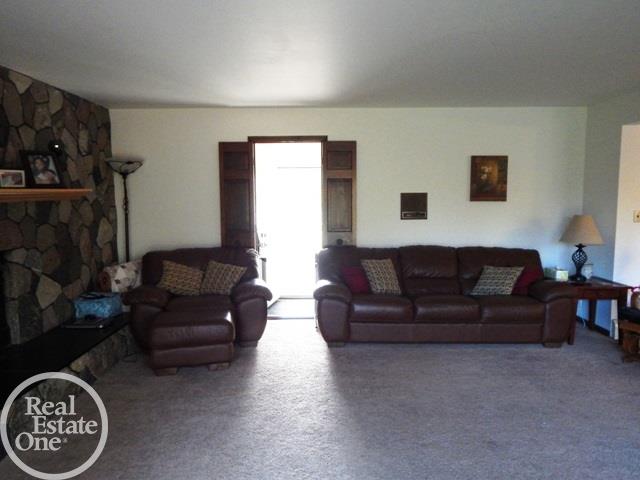 54095 Baker Road New Baltimore, MI 48047 - Photo 15 of 57