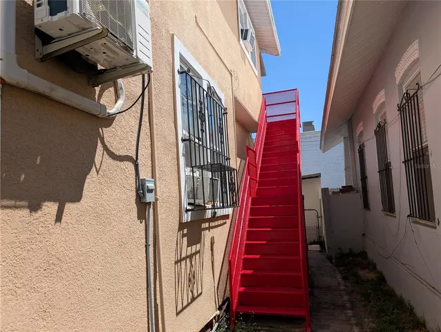 a view of an outdoor space