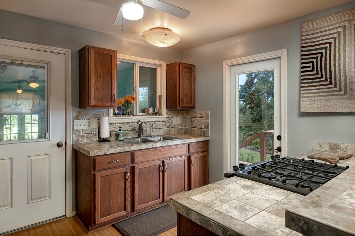 88-2830 Honomalino Road Captain Cook, HI 96704 - Photo 12 of 30 Gallery Image 12