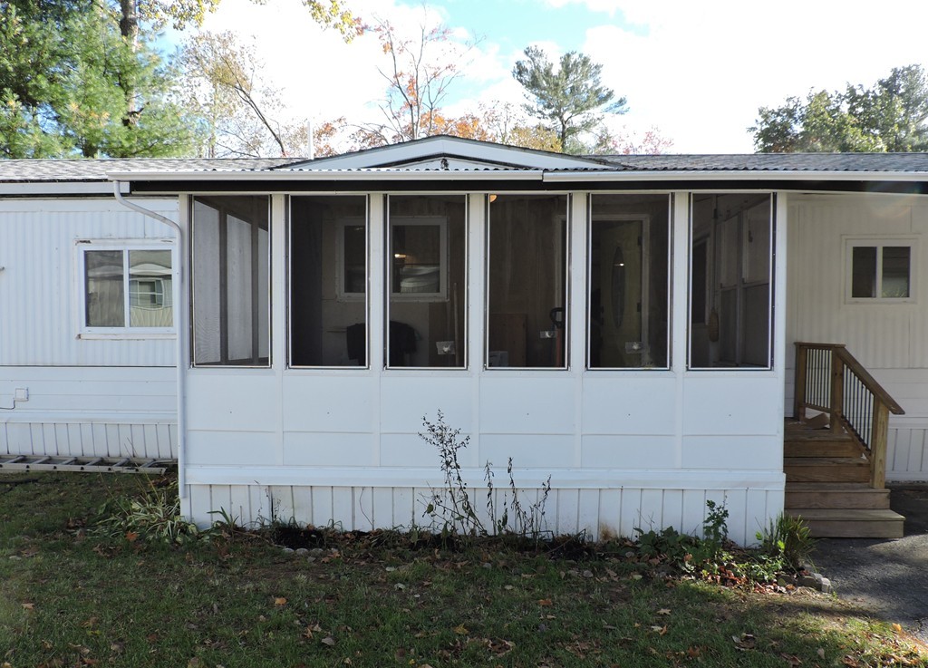 83 Clark Road, Unit 40 Shirley, MA 01464 - Photo 3 of 30 Gallery Image 3