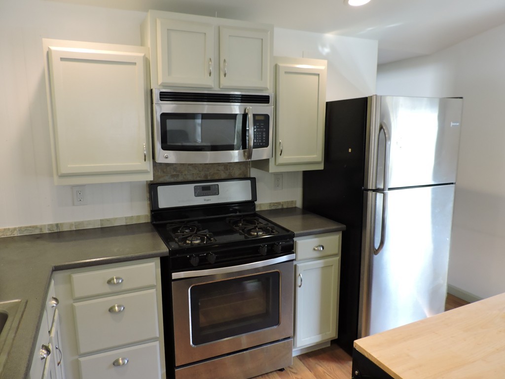 83 Clark Road, Unit 40 Shirley, MA 01464 - Photo 7 of 30 Gallery Image 7