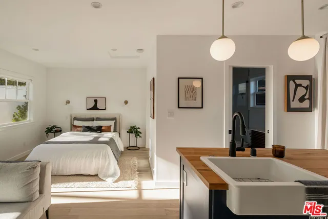 $1,300,000 | 930 North Keystone Street, Burbank, CA 91506