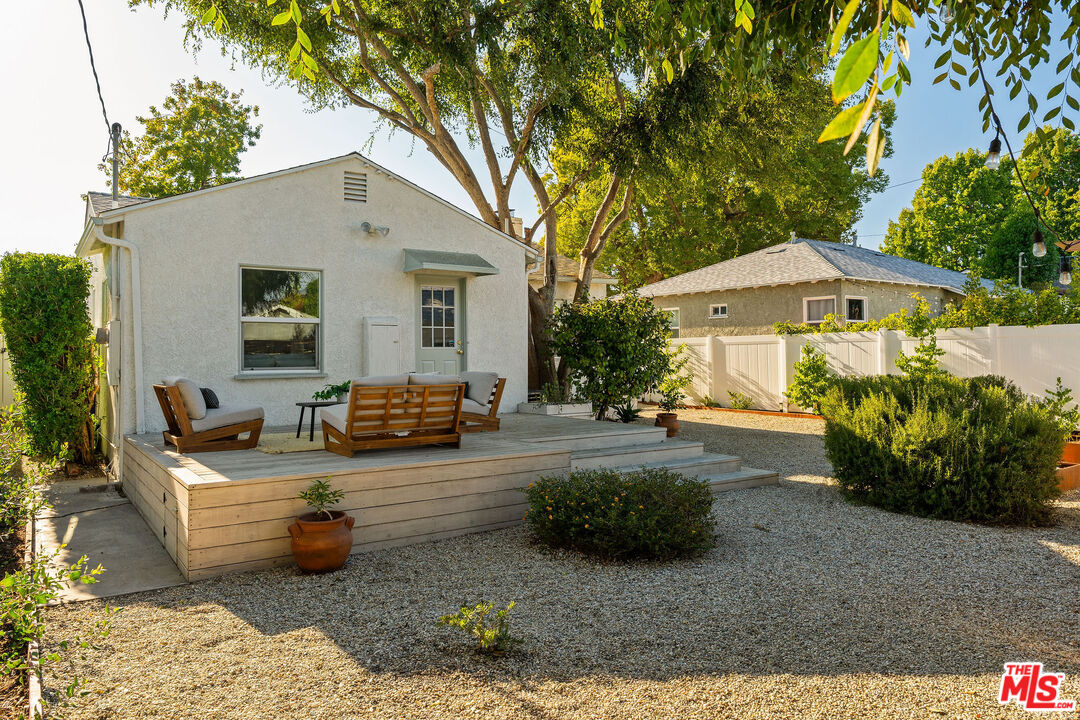 930 North Keystone Street Burbank, CA 91506 - Photo 28 of 29