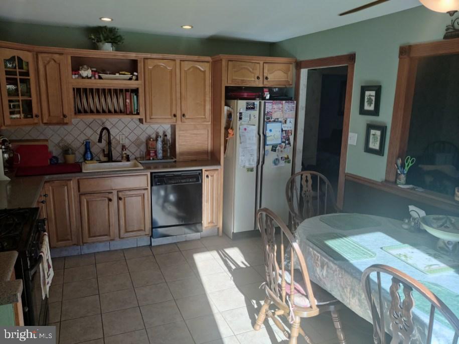 99 Heather Road Churchville, PA 18966 - Photo 10 of 14 Gallery Image 10