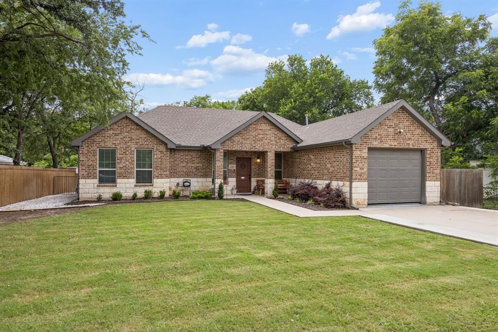 1409 Powell Road Mesquite, TX 75149 - Photo 2 of 26