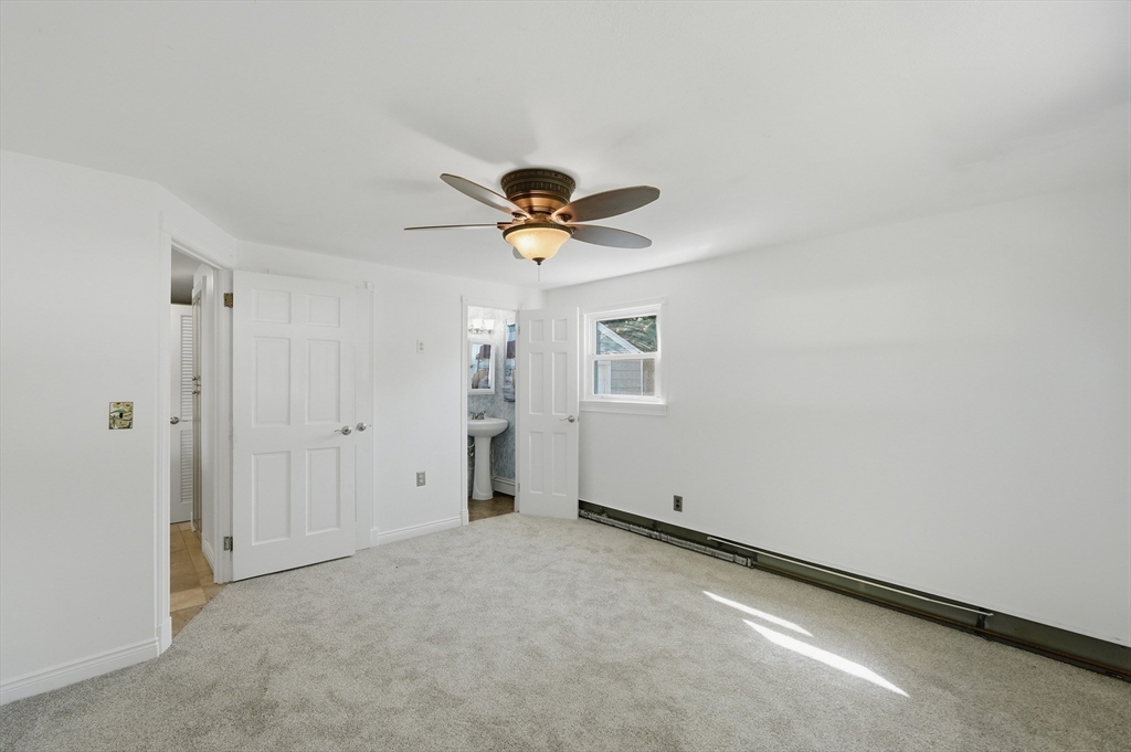 251 Shady Brook Lane Springfield, MA 01118 - Photo 13 of 32