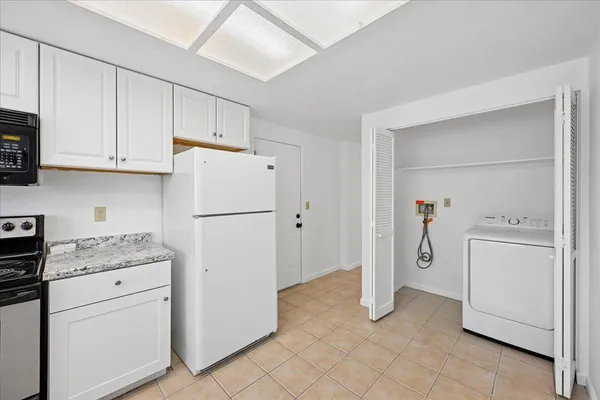 $319,950 | 6830 Calvine Road, Sacramento, CA 95823