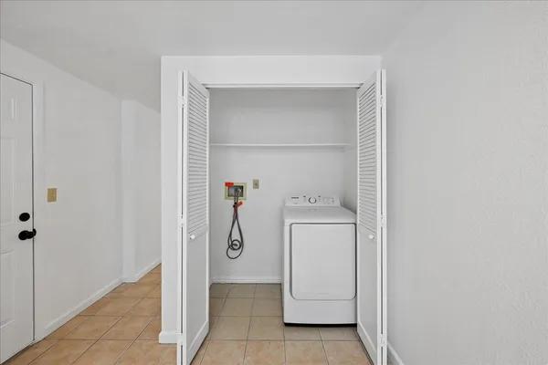 $319,950 | 6830 Calvine Road, Sacramento, CA 95823