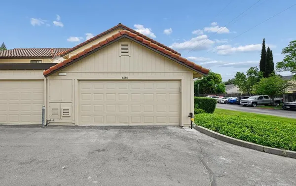 $319,950 | 6830 Calvine Road, Sacramento, CA 95823