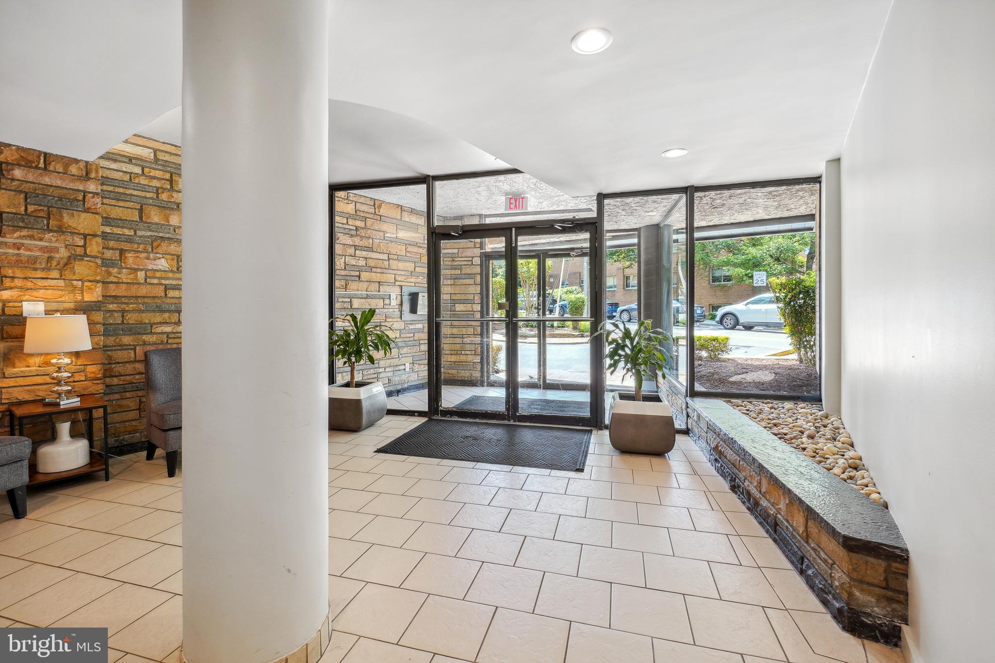 3901 Tunlaw Road Northwest, Unit 706 Washington, DC 20007 - Photo 5 of 30 Gallery Image 5