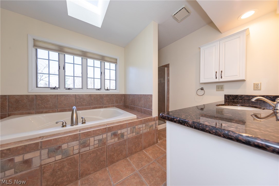 32099 Pinetree Road Pepper Pike, OH 44124 - Photo 22 of 35