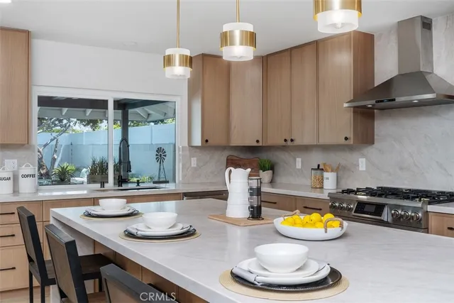 $2,279,900 | 13762 Palace Way, Tustin, CA 92780