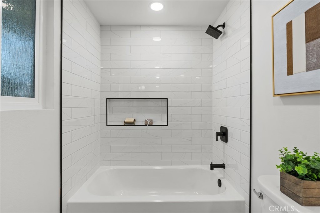 13762 Palace Way Tustin, CA 92780 - Photo 27 of 43