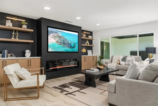 $2,279,900 | 13762 Palace Way, Tustin, CA 92780