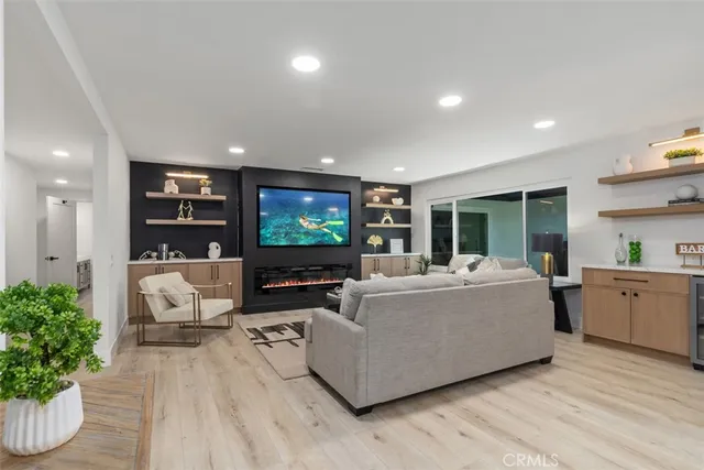 $2,279,900 | 13762 Palace Way, Tustin, CA 92780