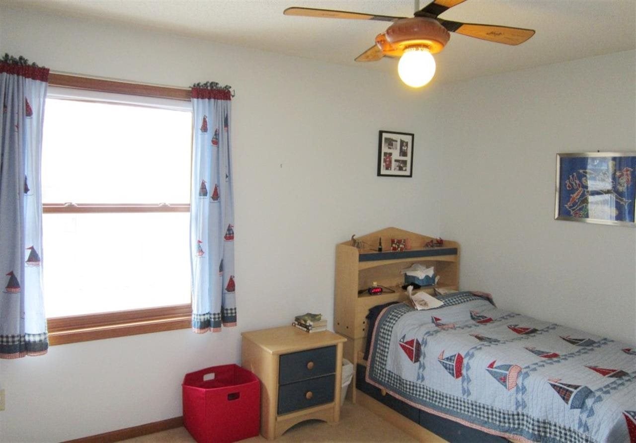 634 Pine Ridge Road Coralville, IA 52241 - Photo 9 of 12 Gallery Image 9