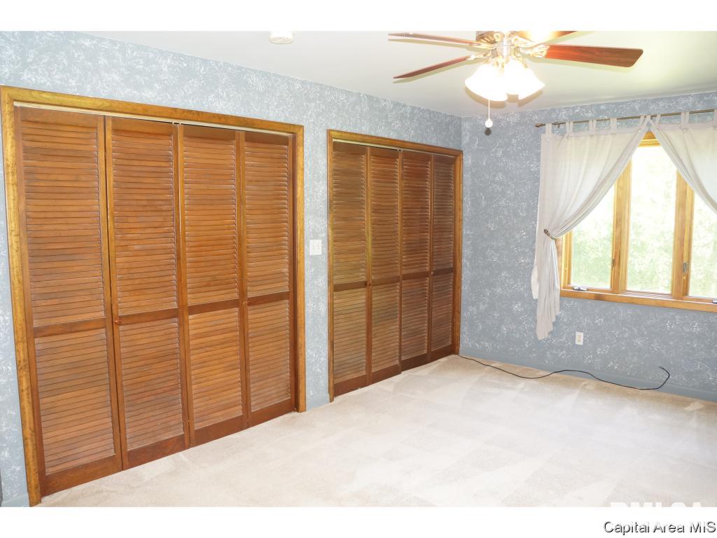 40 Country Lake Road Springfield, IL 62711 - Photo 17 of 33