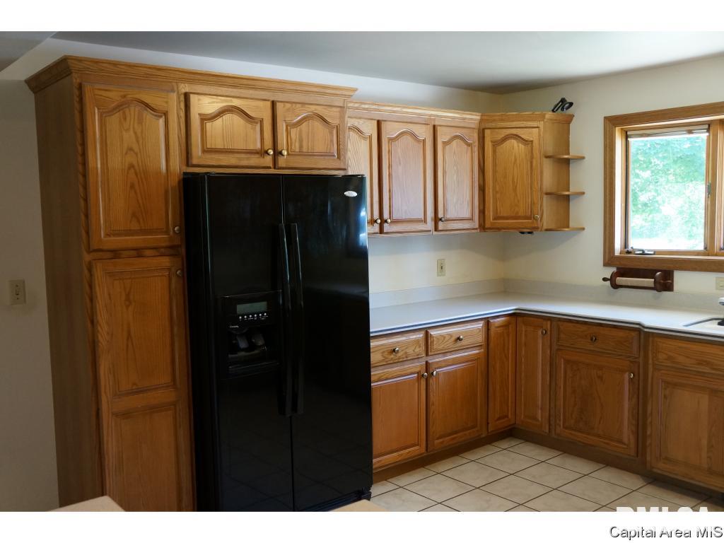 40 Country Lake Road Springfield, IL 62711 - Photo 4 of 33