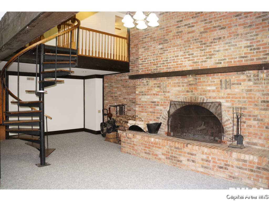 40 Country Lake Road Springfield, IL 62711 - Photo 9 of 33