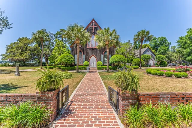 $899,000 | 103 Palmetto Bluff Road, Bluffton, SC 29910