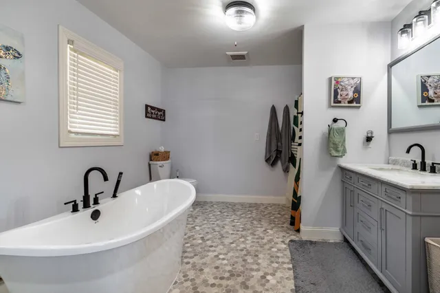 $239,900 | 414 East Division Street, Elbow Lake, MN 56531